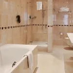 Отель Boutique Jeroen