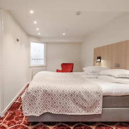 Boutique Jeroen 登博斯