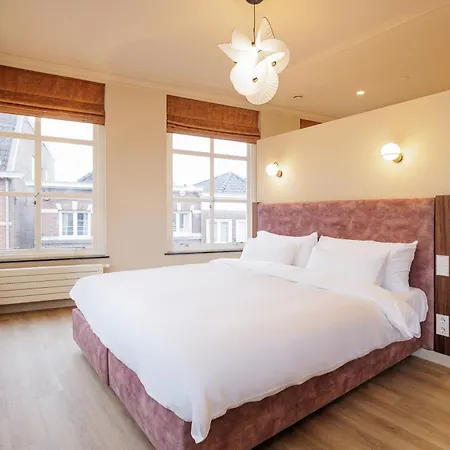 Boutique Jeroen Hotel 3*