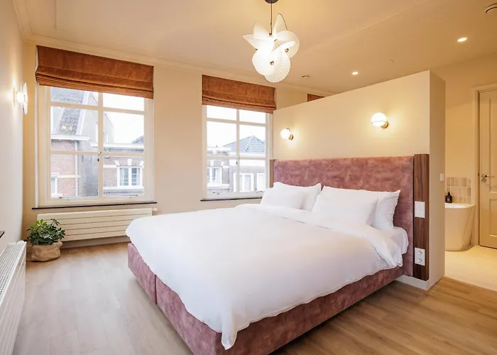 Boutique Jeroen Hotel 3*